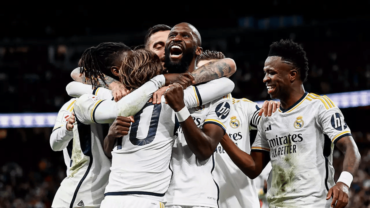 开云官网-西甲豪门再次掀起胜利风潮，球迷热情高涨