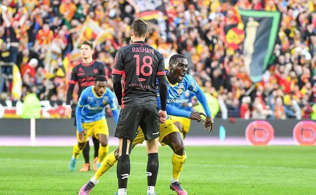 开云APP-兰斯队外援表现出色，助球队取得胜利的简单介绍