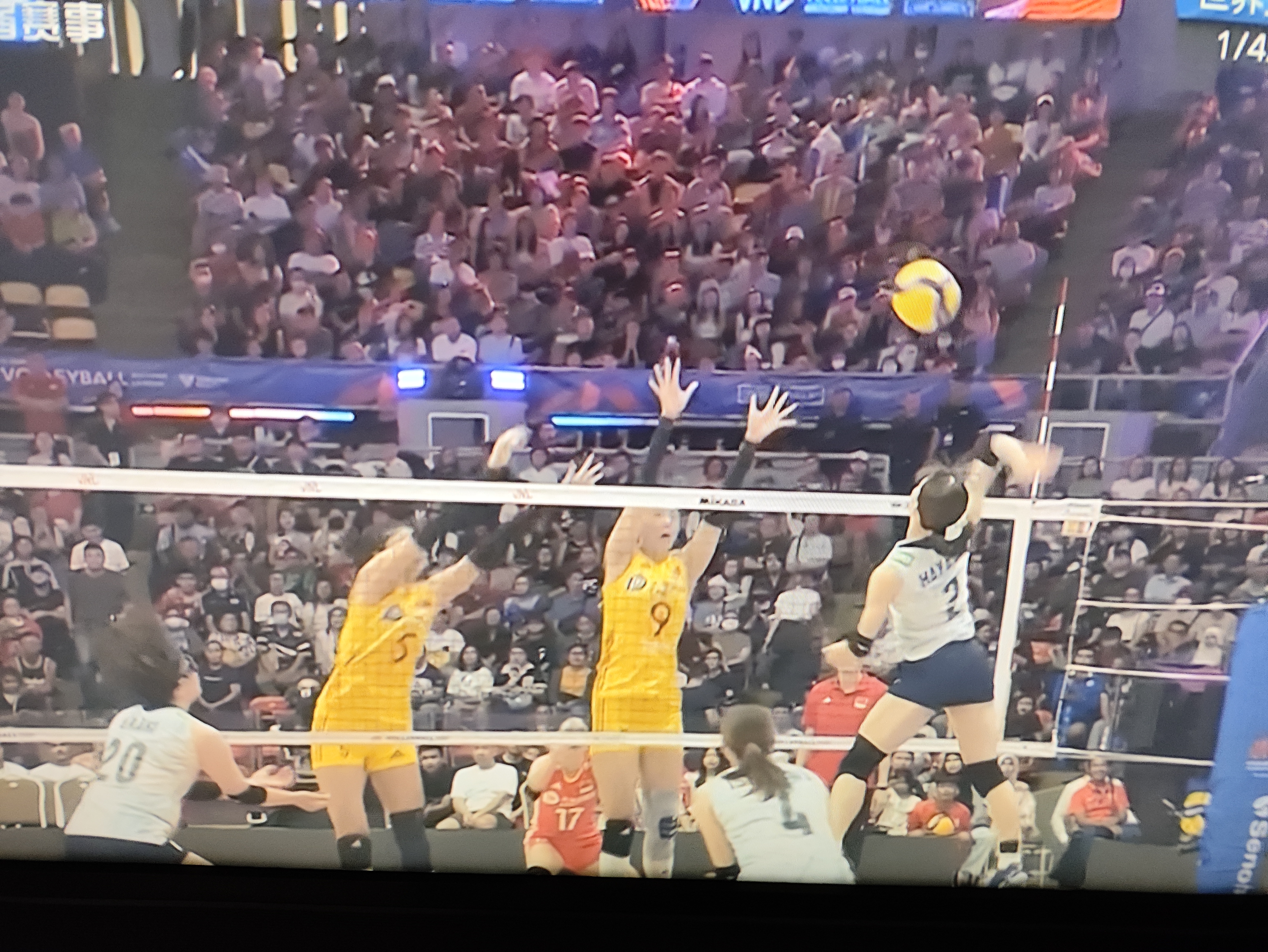 绝密一球险胜!球队紧咬比赛领跑局势的简单介绍 绝密一球险胜!球队紧咬比赛领跑局势的简单介绍