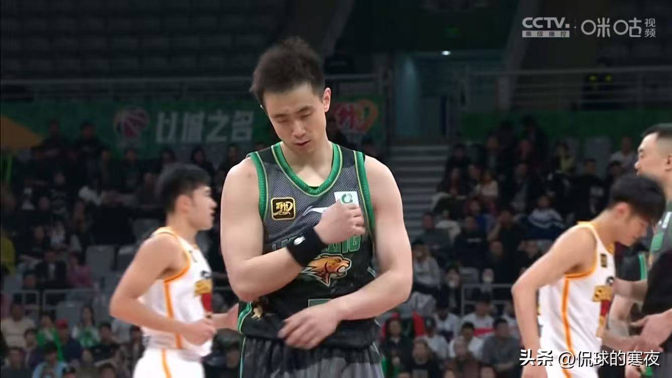 关于克雷费尔德全队斗志昂扬,保持连胜状态的信息 关于克雷费尔德全队斗志昂扬,保持连胜状态的信息