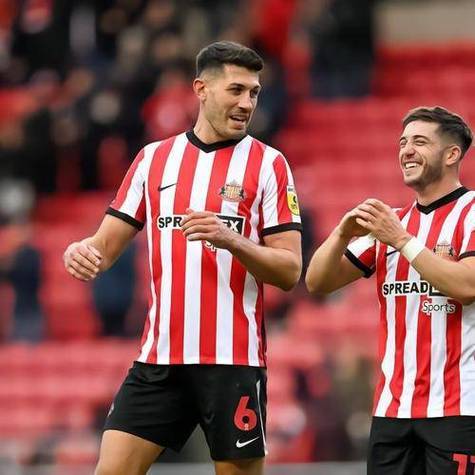 开云体育登录-包含巴黎圣日耳曼客场逆袭，八强之路越走越远的词条