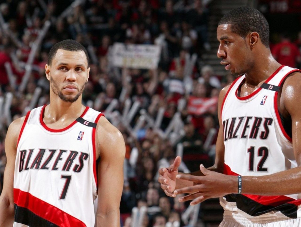 开拓者队后卫表现出色,连续几轮比赛成为球队得分王的简单介绍 开拓者队后卫表现出色,连续几轮比赛成为球队得分王的简单介绍