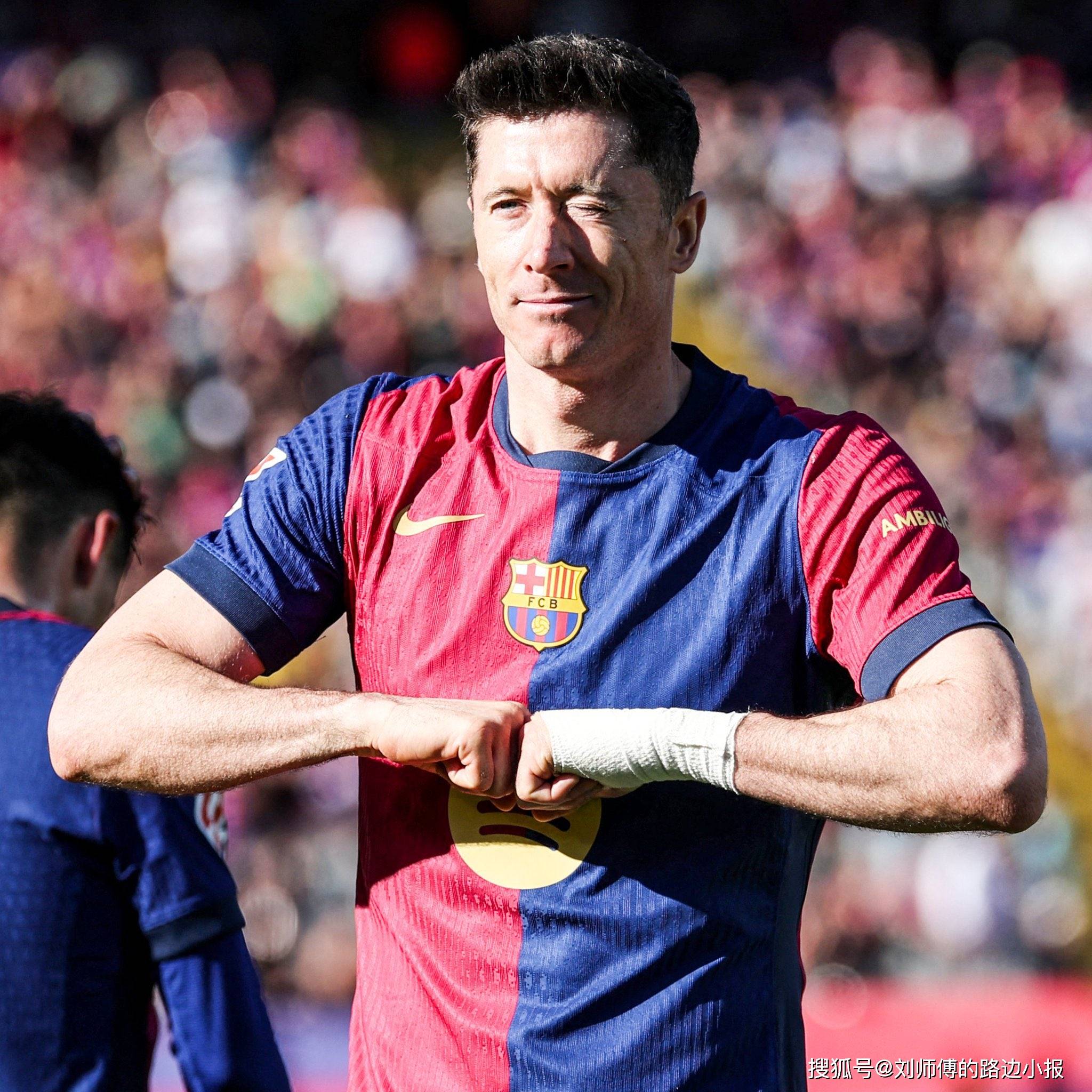 开云下载-瓜帅酝酿权健冲击，巴萨迎新挑战