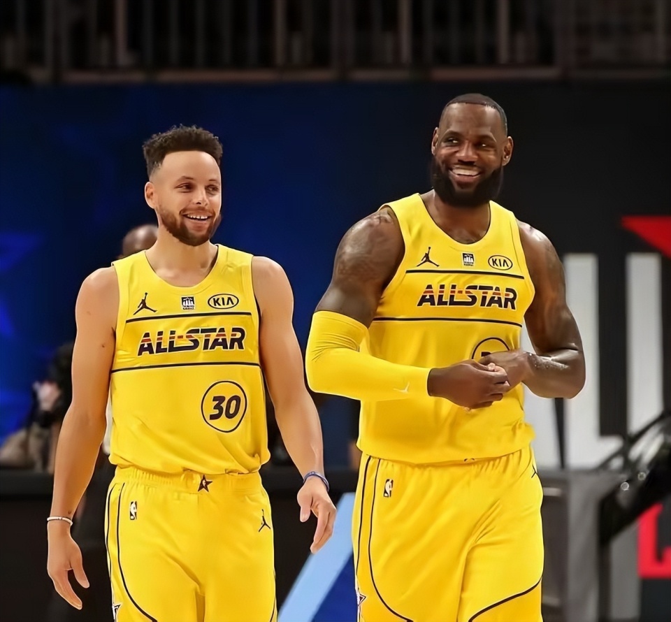 全明星赛精彩亮相，球员实力较量的简单介绍