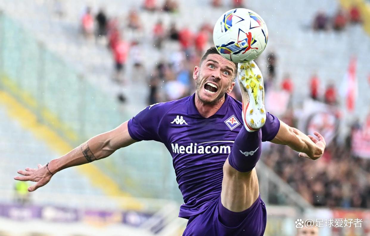 佛罗伦萨战术灵活,适应对手变化 佛罗伦萨战术灵活,适应对手变化