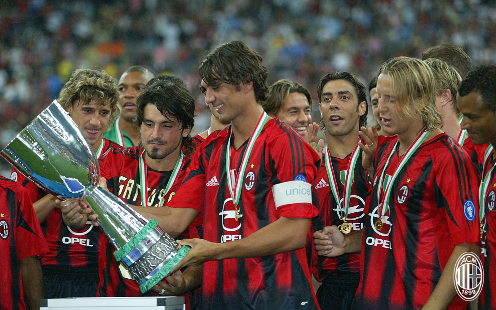 开云体育登录-包含AC米兰反败为胜波巴复出悬念的词条