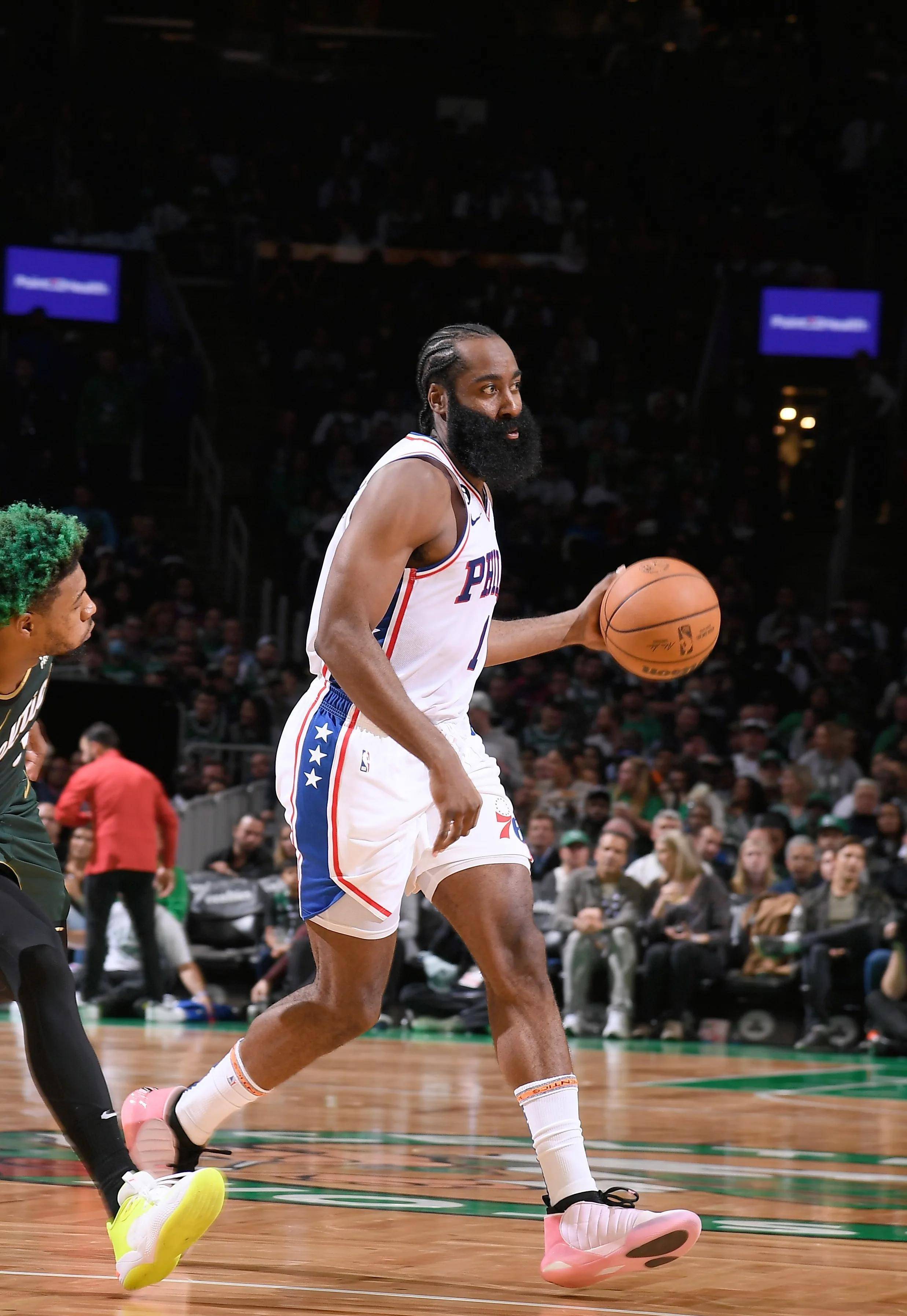 关于欧预赛新季揭幕战举行,球员斗志昂扬对抗激烈的信息 关于欧预赛新季揭幕战举行,球员斗志昂扬对抗激烈的信息