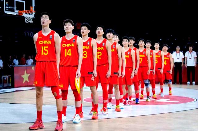 精神斗志:球员们的不屈拼搏 精神斗志:球员们的不屈拼搏