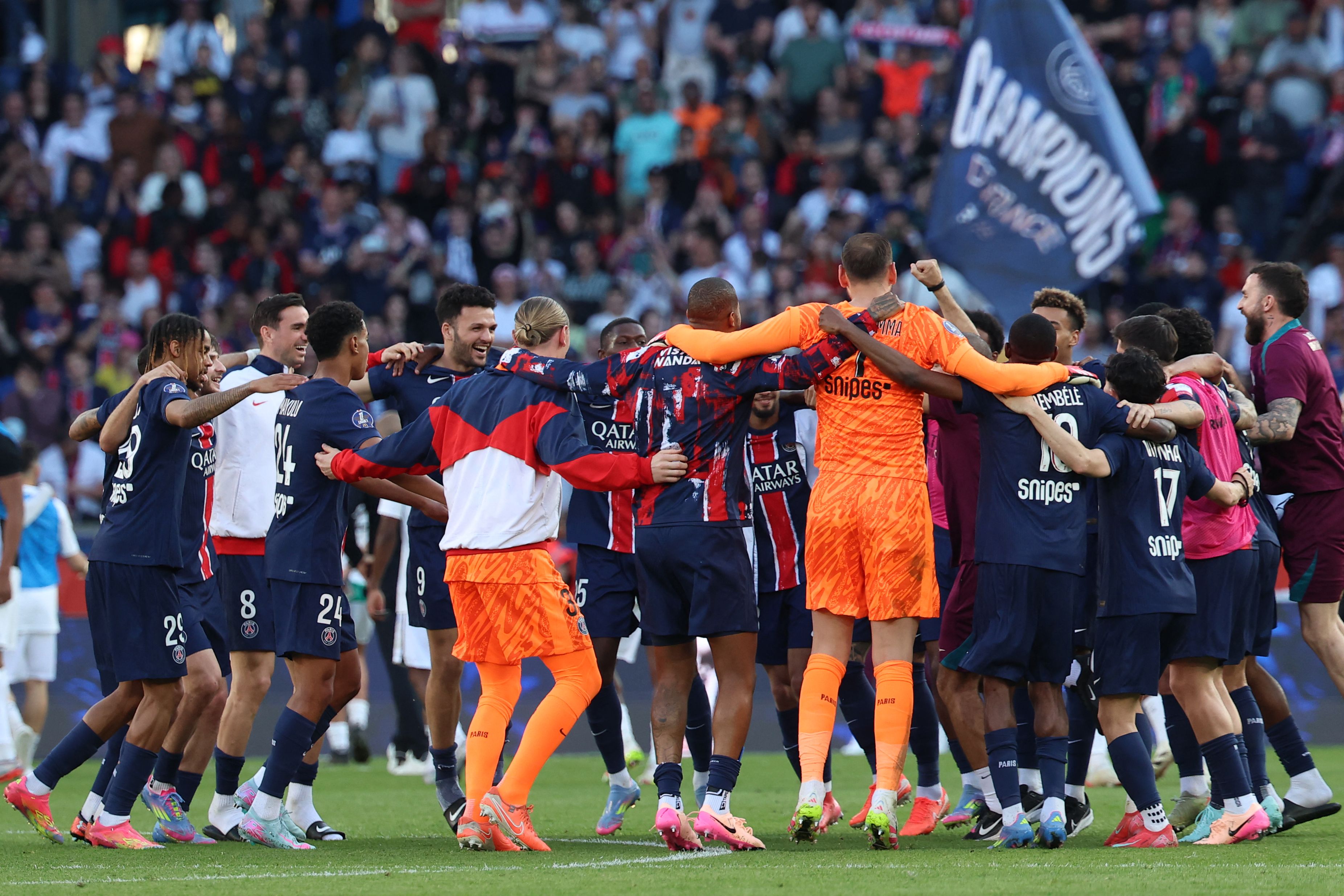 开云体育登录-包含巴黎圣日耳曼力克对手，领跑小组的词条