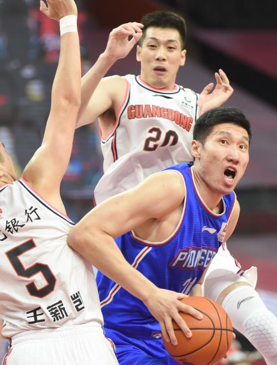 奥地利队在关键时刻崭露头角，成功晋级