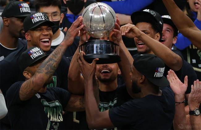 开云体育中国-雄鹿迎来胜利，克复稳定战绩