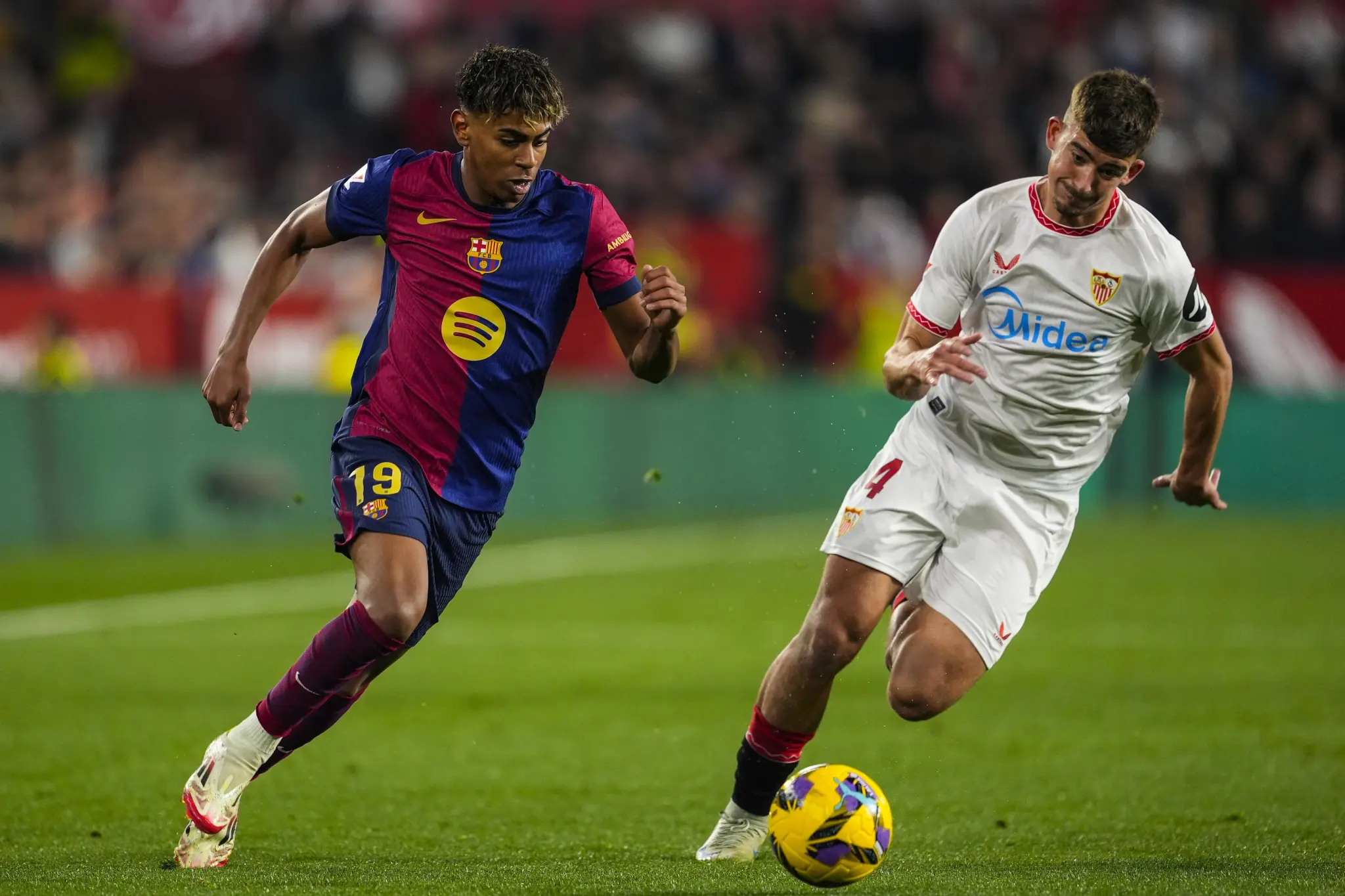 马赛球队豪取胜利,表现抢眼 马赛球队豪取胜利,表现抢眼