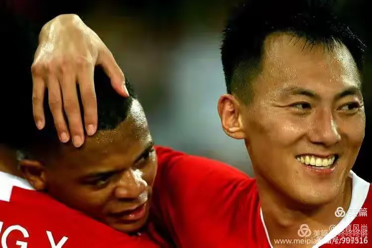 深圳佳兆业逆转胜利，再次掀起热潮！