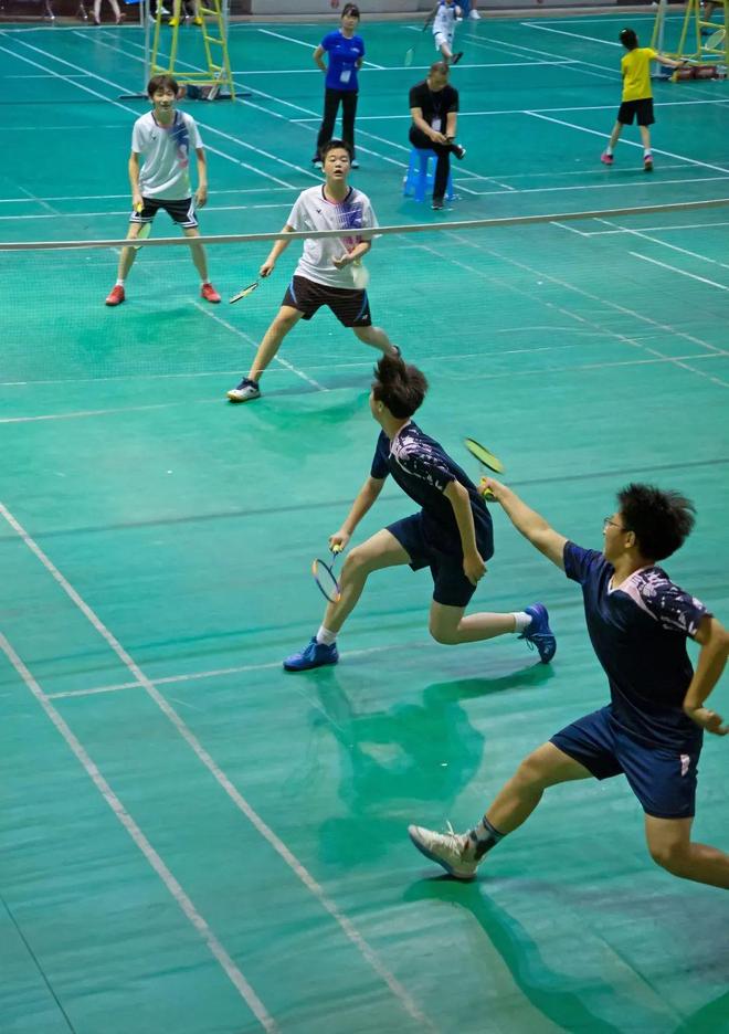 开云体育-泰国羽毛球队斗志昂扬，赢得比赛胜利