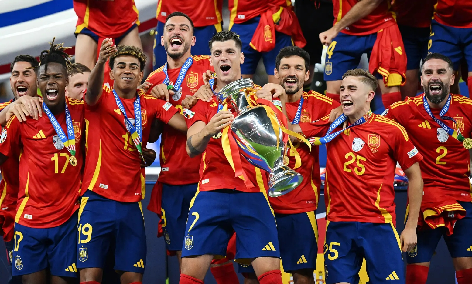 开云体育在线-荷兰主场横扫特立尼达，提前取得欧洲杯决赛资格