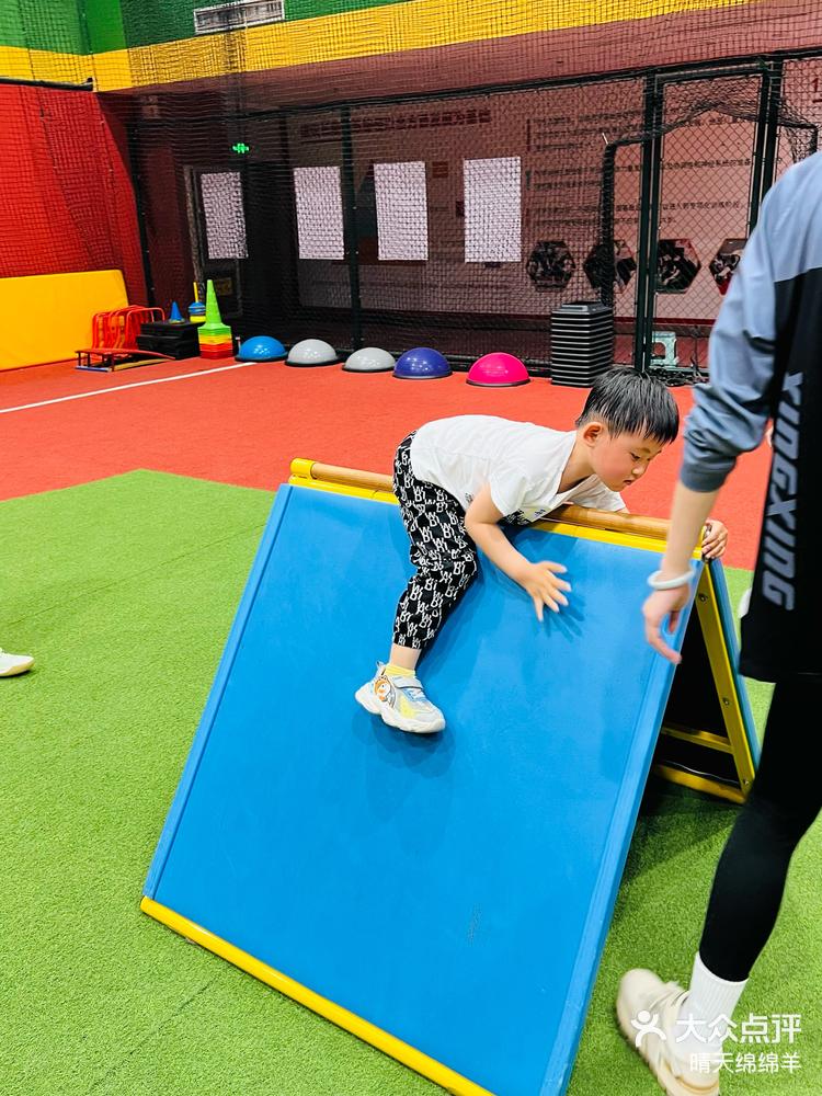 开云体育入口-体能挑战：球员们将如何战胜疲劳？