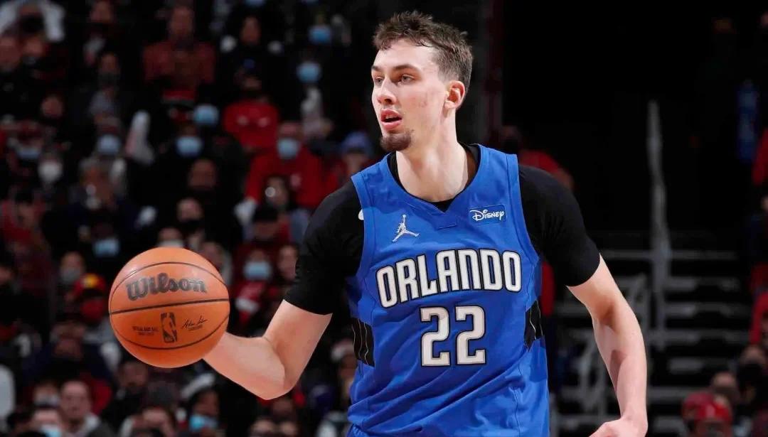 包含欧预赛，名将对决谁能笑到最后的词条