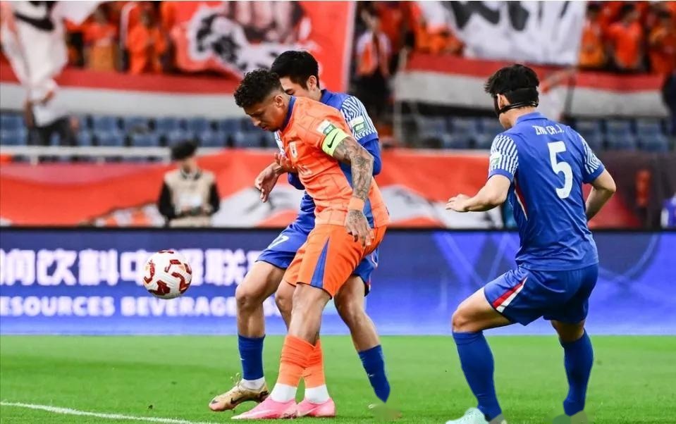 包含泰达客场击败恒大,取得重要胜利的词条 包含泰达客场击败恒大,取得重要胜利的词条