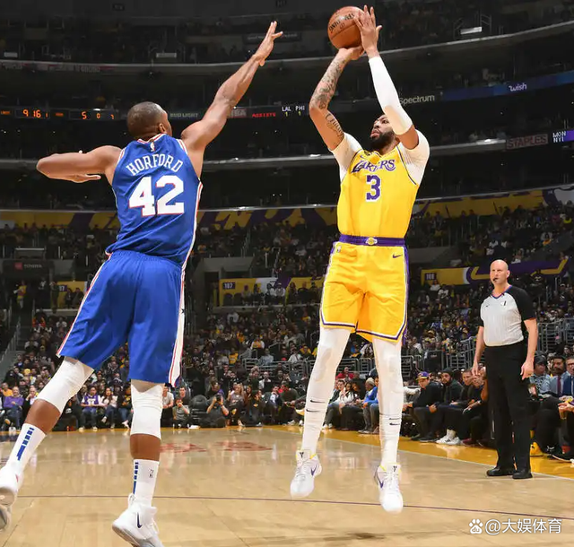 开云体育官方网站-猛龙客场大胜老鹰，排名东部前四