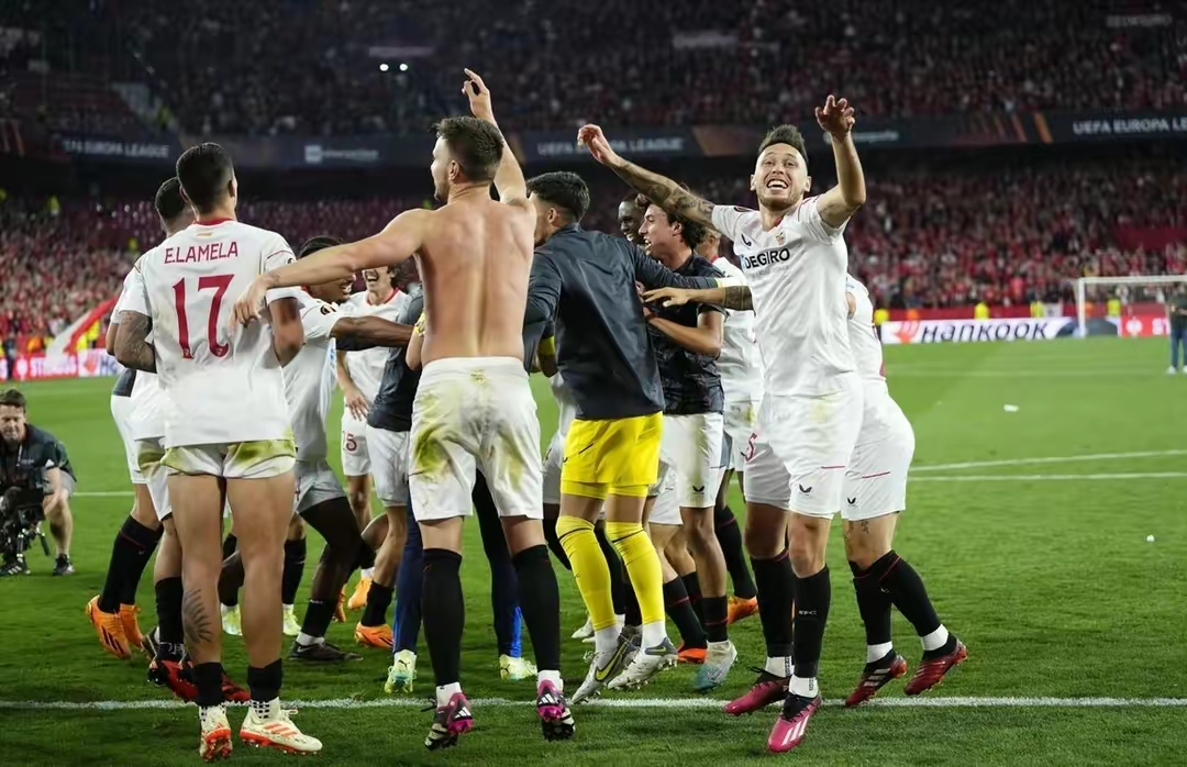 塞维利亚联赛成绩不俗，排名前列