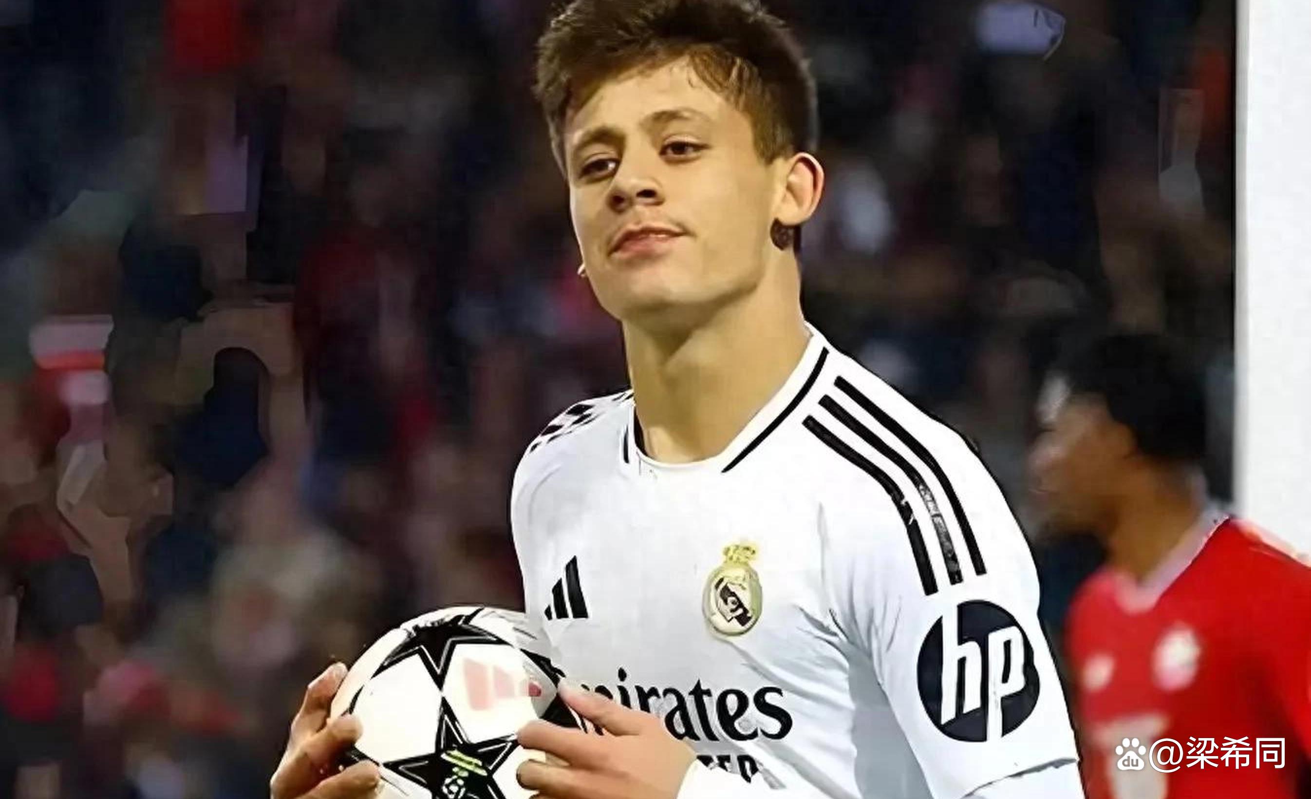 开云体育-皇马球员士气高昂，誓要完成逆袭