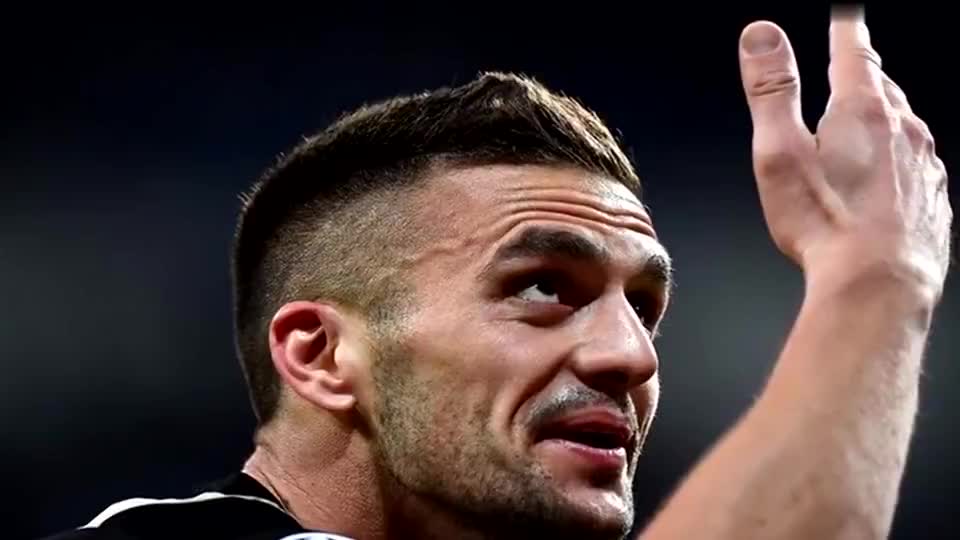 荷甲劲旅引进哥伦比亚新防守核心,强化防线体系 荷甲劲旅引进哥伦比亚新防守核心,强化防线体系