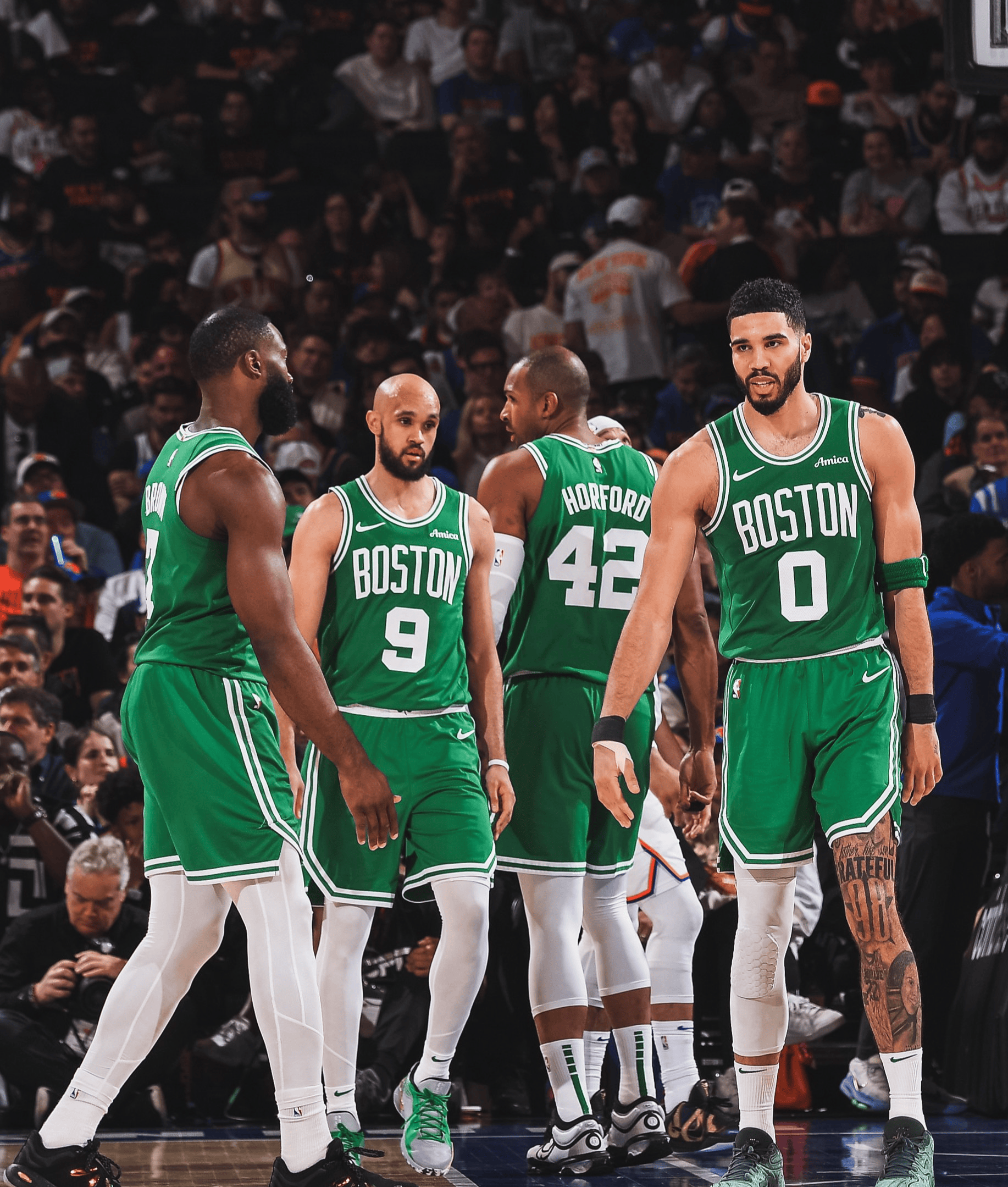 篮网大胜凯尔特人,带走东部半决赛关键胜利 篮网大胜凯尔特人,带走东部半决赛关键胜利