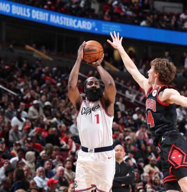 快船队击败雷霆,晋级西部半决赛 快船队击败雷霆,晋级西部半决赛