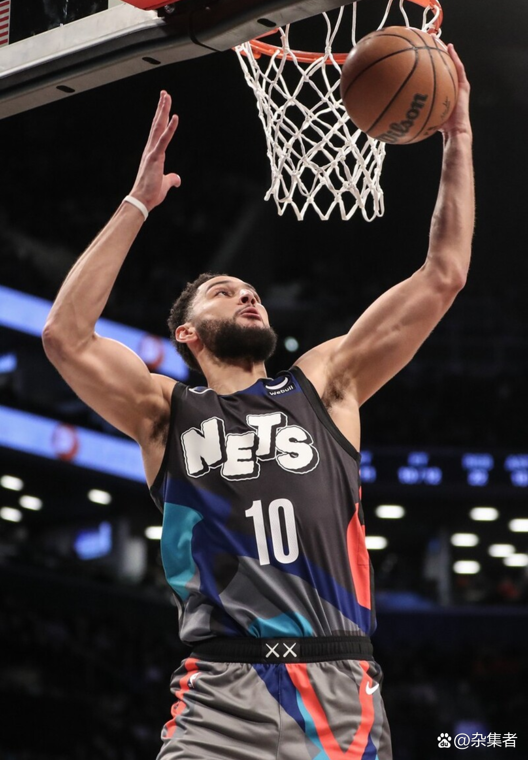 爵士主场大胜篮网,全队发挥出色 爵士主场大胜篮网,全队发挥出色